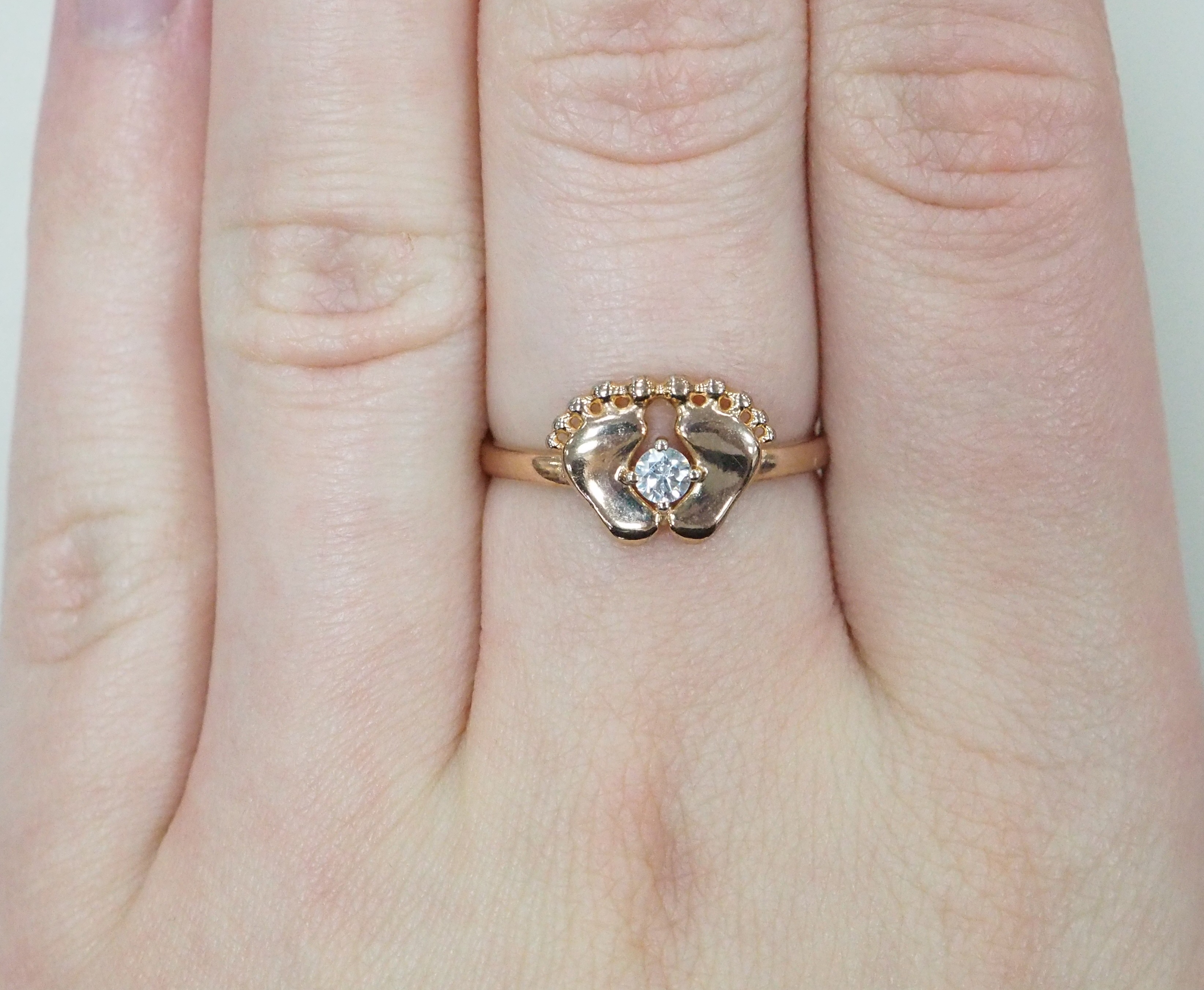 Серебряное кольцо с фианитом